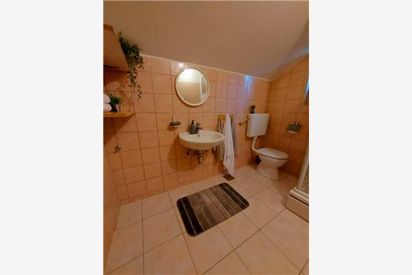 Apartment A1, for 5 persons