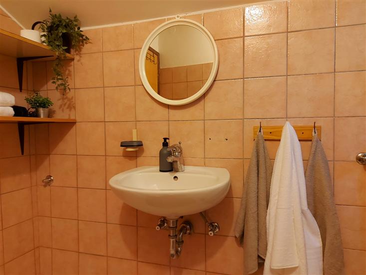 Apartment A1, for 5 persons