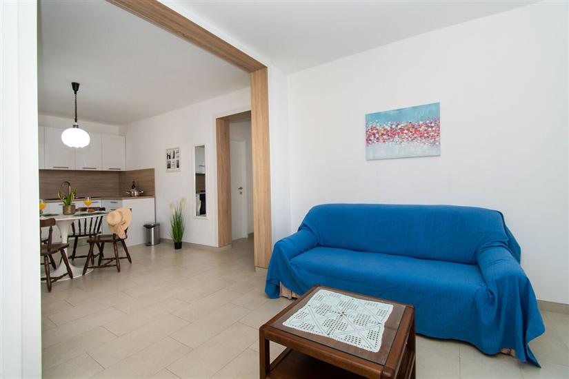 Apartment A1, for 5 persons