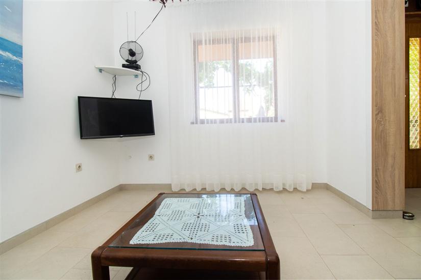 Apartment A1, for 5 persons