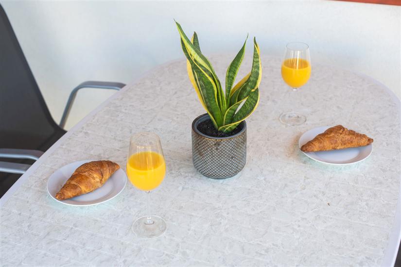 Apartment A1, for 5 persons