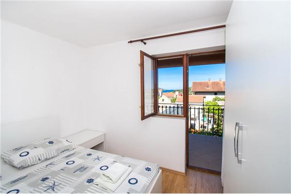 Apartment A2, for 5 persons