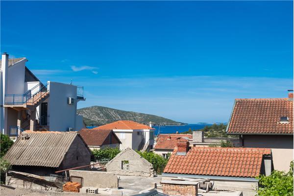 Apartment A2, for 5 persons