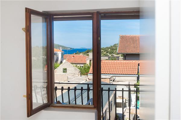 Apartment A2, for 5 persons