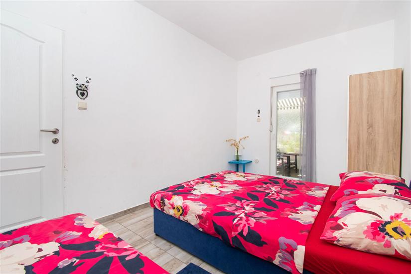 Apartment A1, for 5 persons