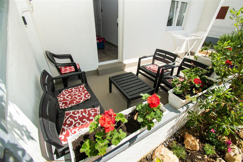 Apartment A1, for 5 persons