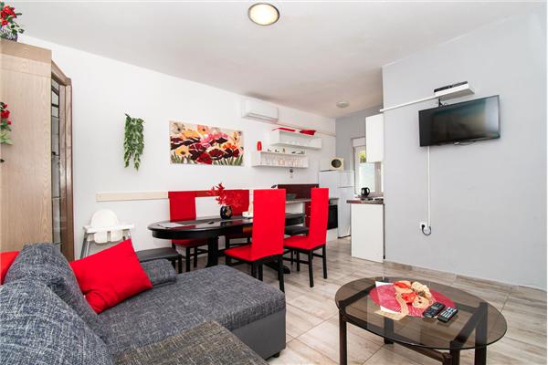 Apartment A1, for 5 persons