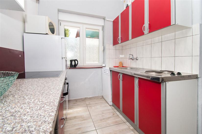 Apartment A1, for 5 persons