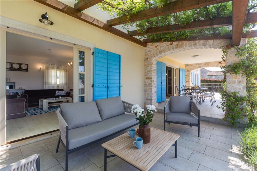 Villa Vista Azzurra s bazenom u zelenoj unutrašnjosti Istre