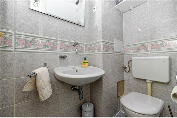 Apartment A2, for 6 persons