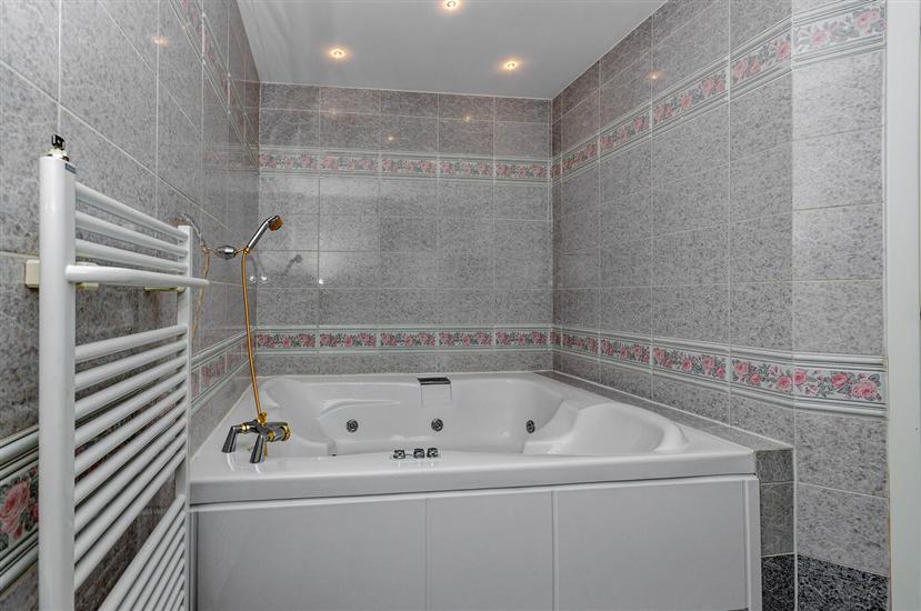 Apartment A2, for 6 persons