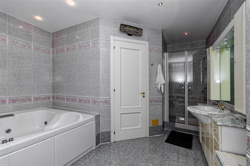 Apartment A2, for 6 persons