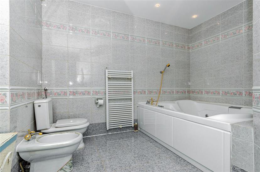 Apartment A2, for 6 persons