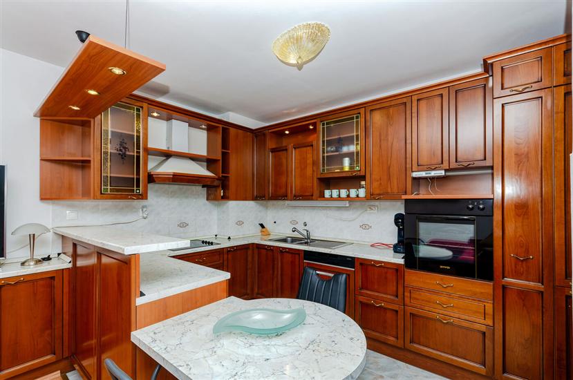 Apartment A2, for 6 persons