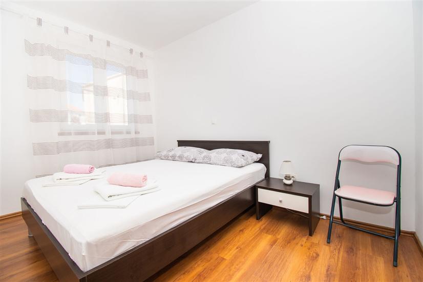 Apartment A2, for 5 persons