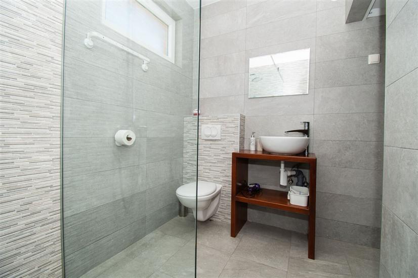 Apartment A2, for 5 persons