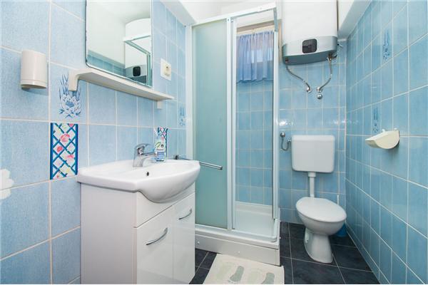 Apartment A3, for 5 persons