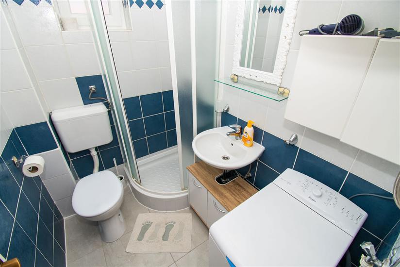 Apartment A4, for 3 persons