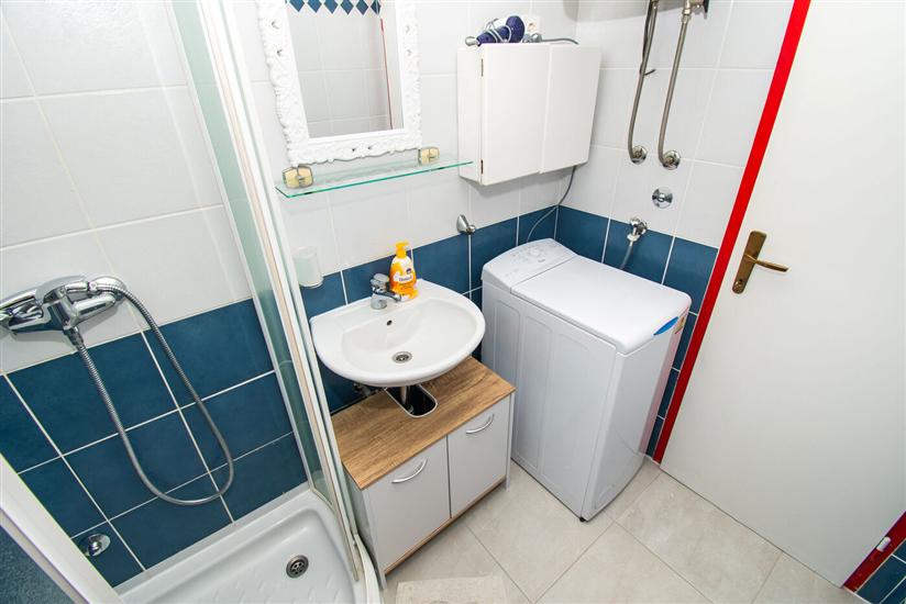 Apartment A4, for 3 persons