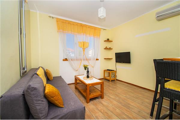 Apartment A4, for 3 persons