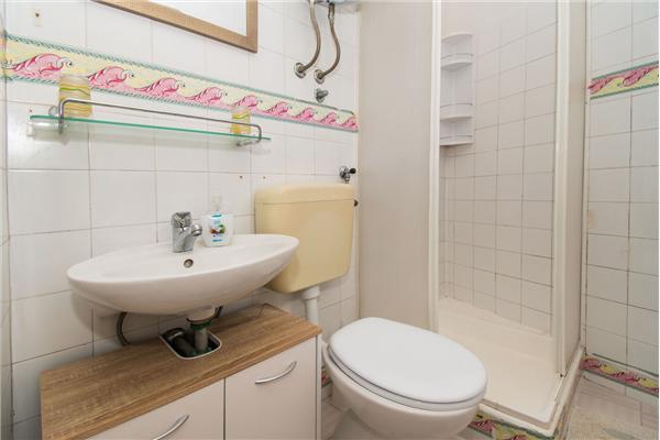 Apartment A5, for 5 persons