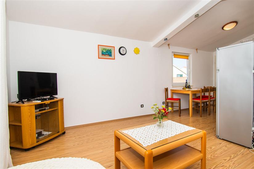 Apartment A5, for 5 persons