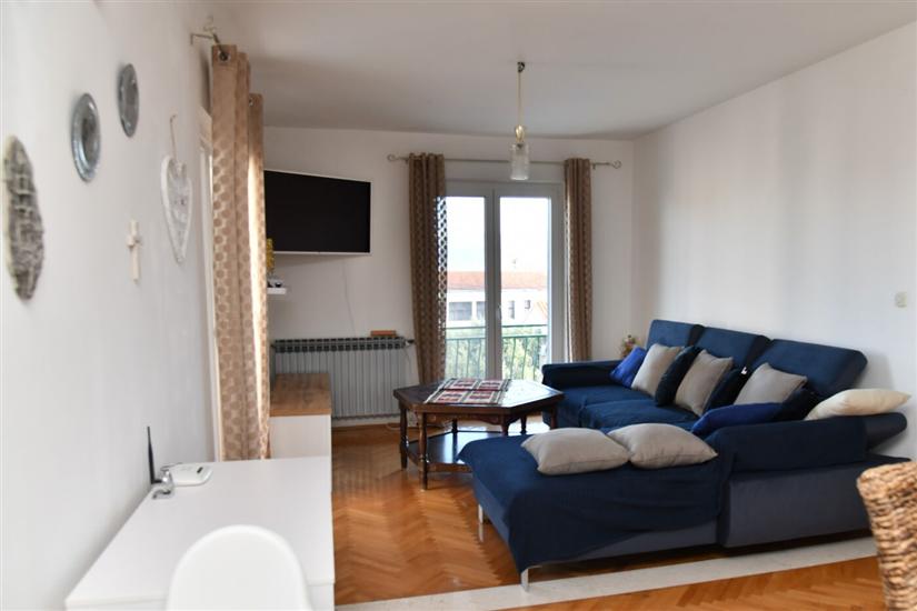 Apartment A2, for 7 persons