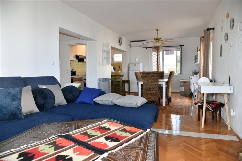 Apartment A2, for 7 persons