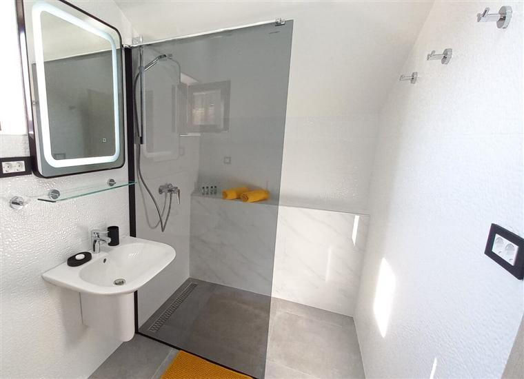 Apartment A6, for 4 persons