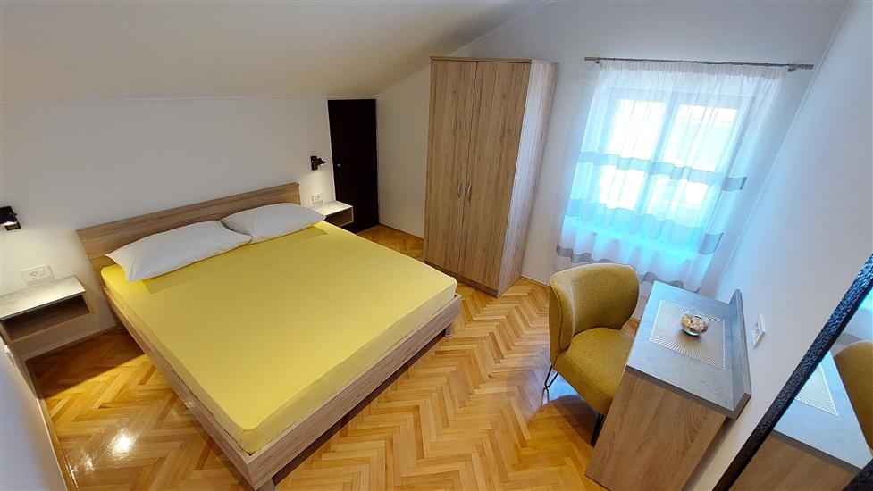 Apartment A6, for 4 persons