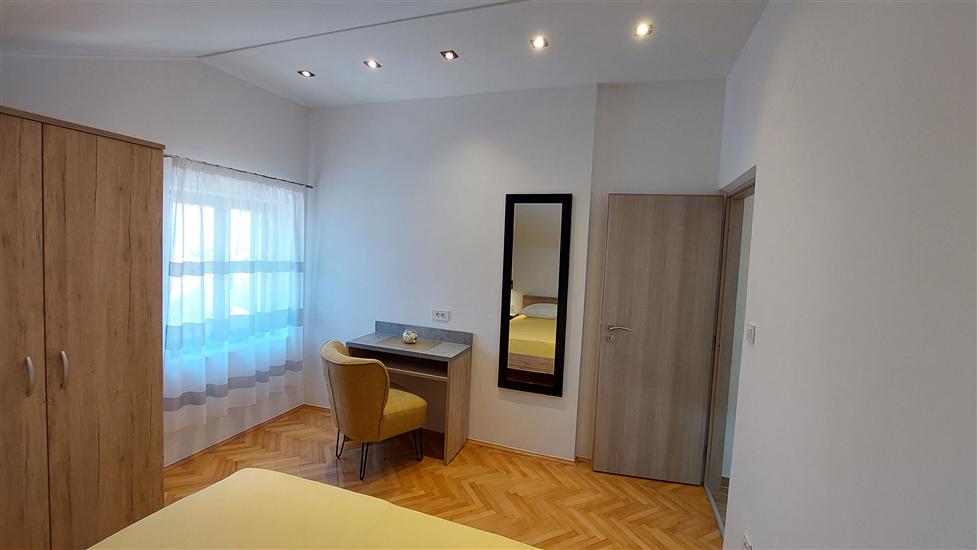 Apartment A6, for 4 persons
