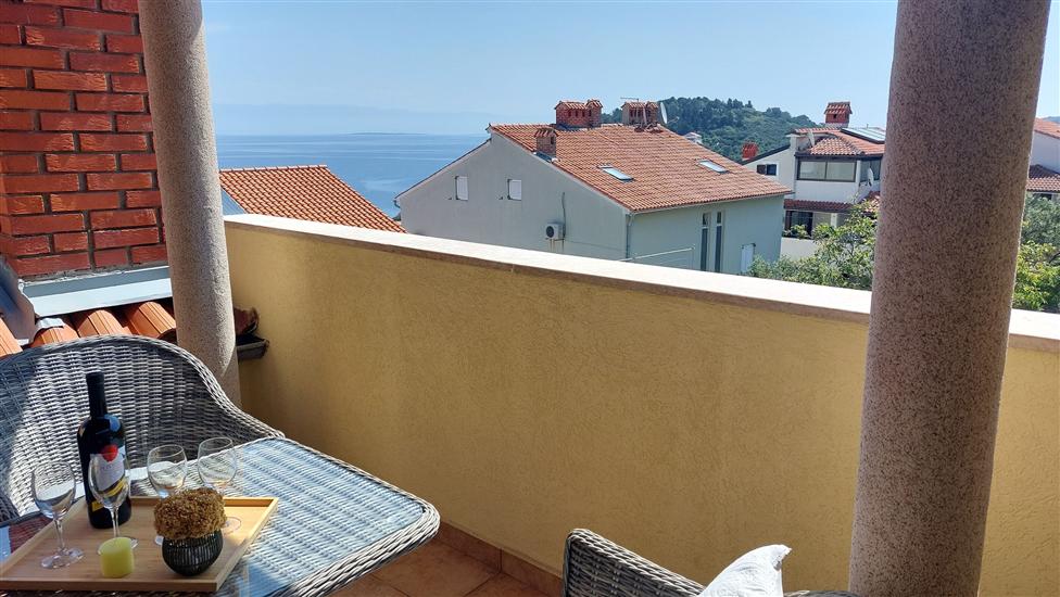 Apartment A6, for 4 persons