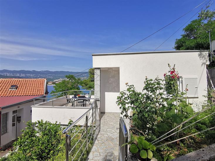 Apartment Glorijeta with Sea View