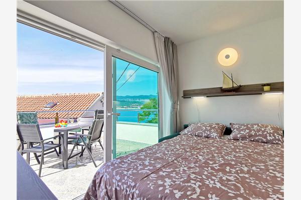 Room A1, for 2 persons