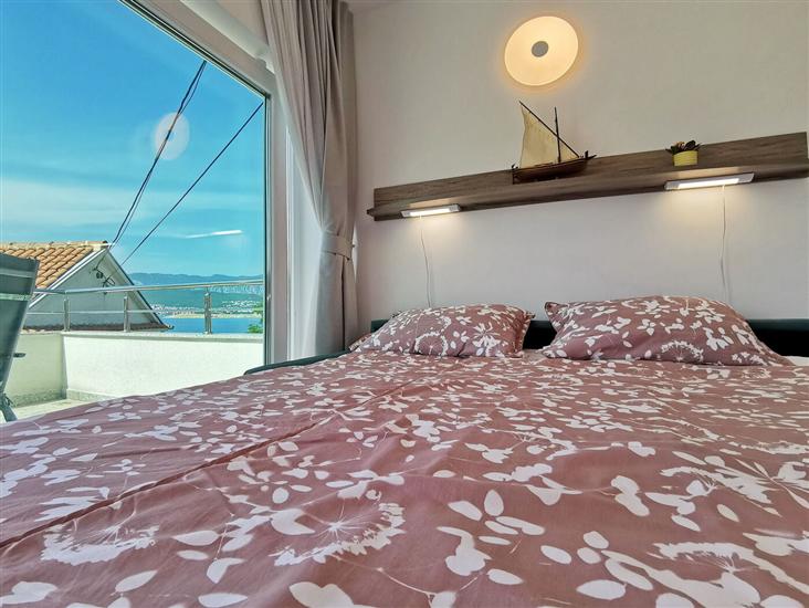 Room A1, for 2 persons