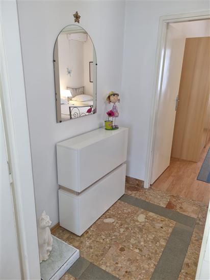 Apartment A1, for 5 persons