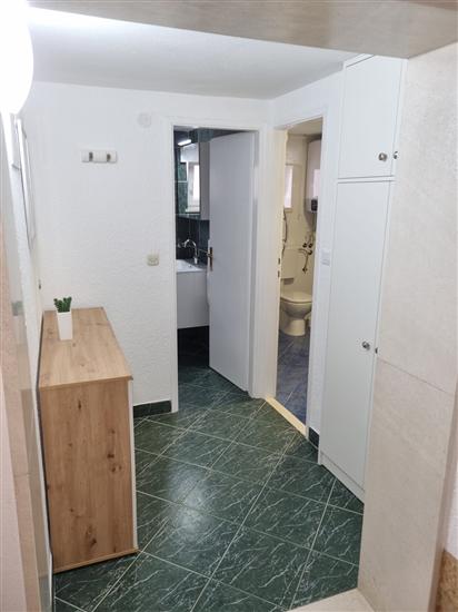 Apartment A1, for 5 persons