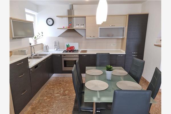 Apartment A1, for 5 persons