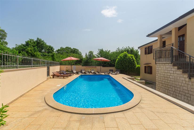 Apartments Marea Saladinka