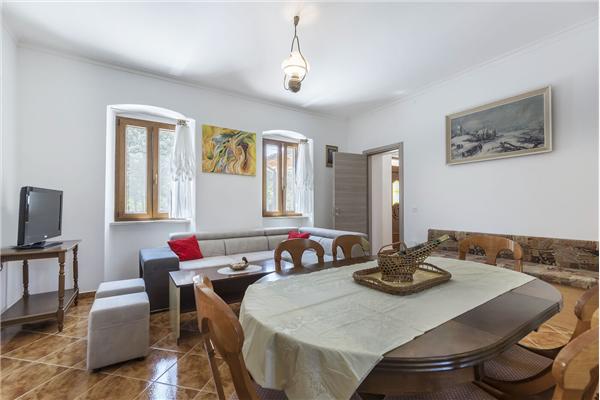 House K1, for 12 persons