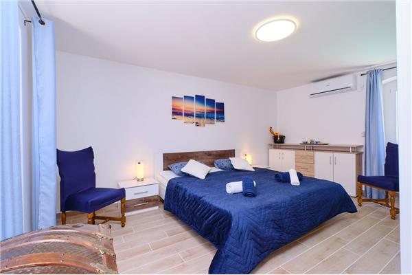 Apartment A1, for 4 persons