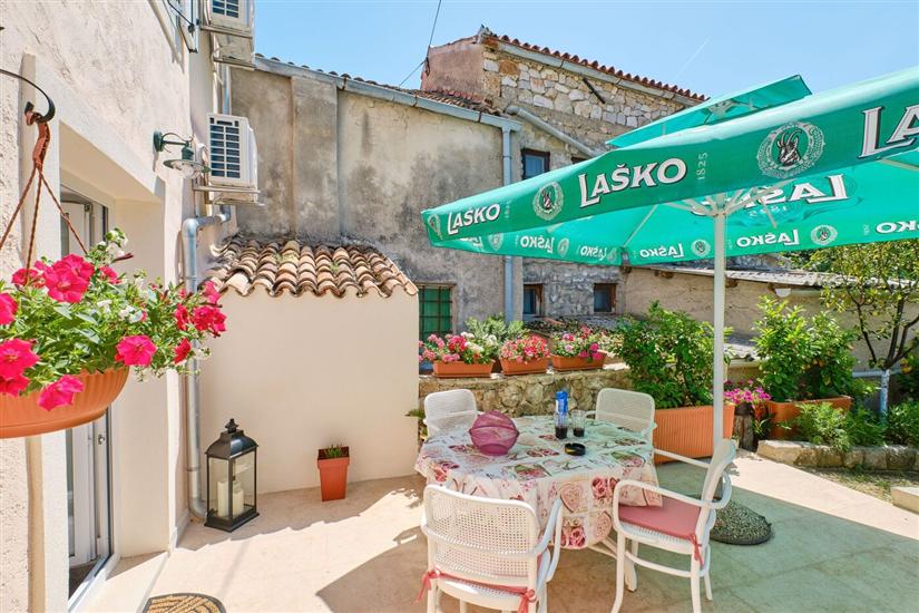 Apartment A1, for 4 persons