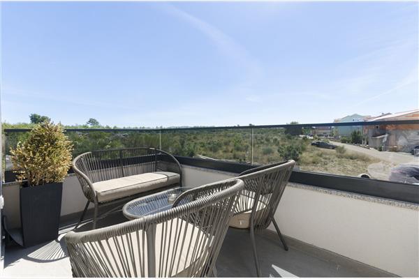 Hiša K1, na 8 osebe