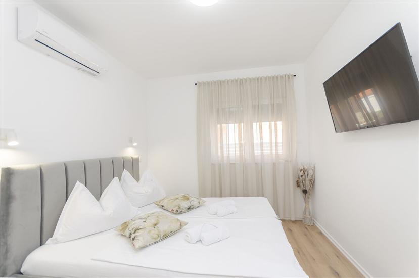 Hiša K1, na 8 osebe