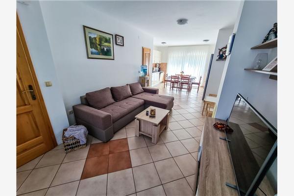 Apartment A1, for 8 persons
