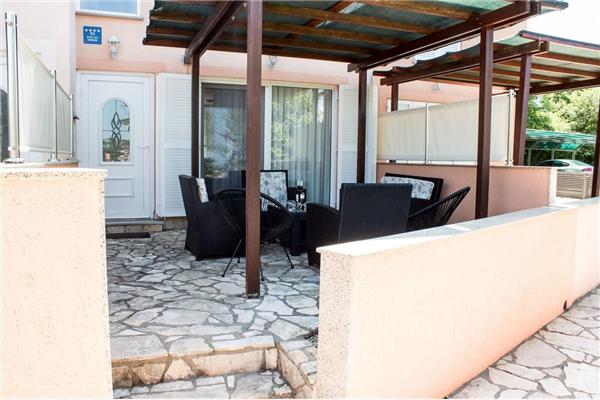 Apartment A1, for 8 persons