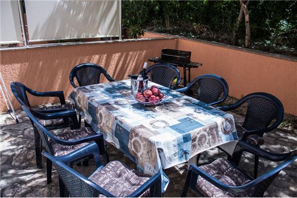 Apartment A1, for 8 persons