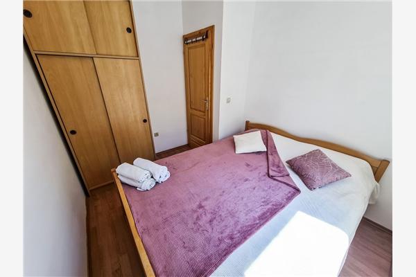 Apartment A1, for 8 persons