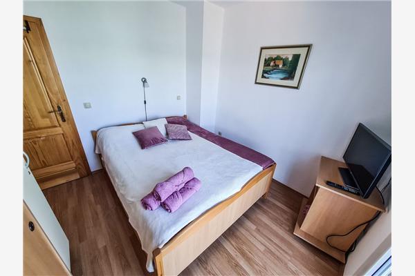 Apartment A1, for 8 persons