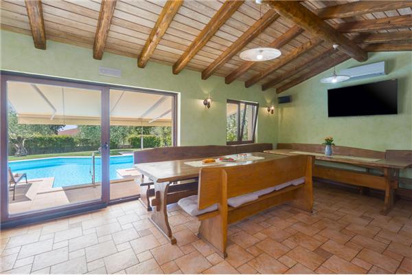 House K1, for 12 persons